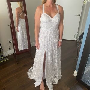 BRAND NEW Boho wedding dress!